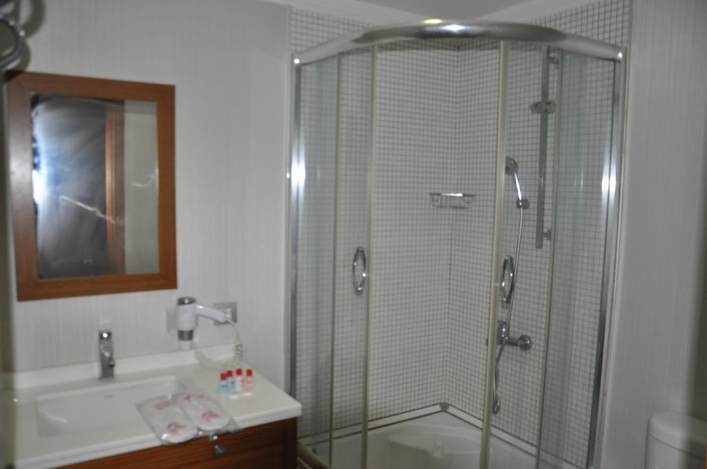 Island Hotel Istanbul Exterior foto